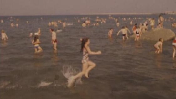 Beach weather, 1975