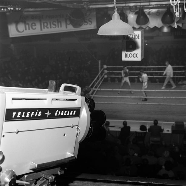On 19 January 1962 Telefís Éireann broadcast its first outside broadcast at the Irish Junior Championships Semifinals at the National Stadium in Dublin. Roy Bedell was there to photograph the filming of the amateur boxing event for the RTV Guide. 