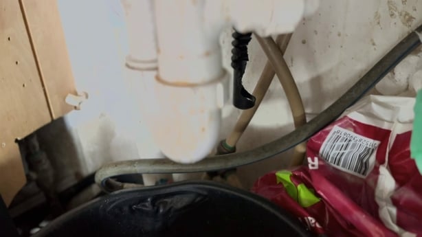 a close up of a pipe