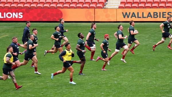 BRISBANE, AUSTRALIA - JULY 18: The Lions players sprint during the British & Irish Lions captain's run at Suncorp Stadium on July 18, 2025 in Brisbane, Australia. (Photo by David Rogers/Getty Images)