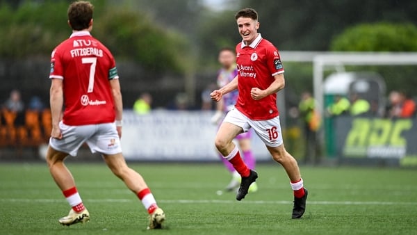 18 July 2025; James McManus of Sligo Rovers celebrates with teammate Will Fitzgerald, 7, after scoring their side's first goal during the Sports Direct Men’s FAI Cup second round match between Dundalk and Sligo Rovers at Oriel Park in Dundalk, Louth. Phot