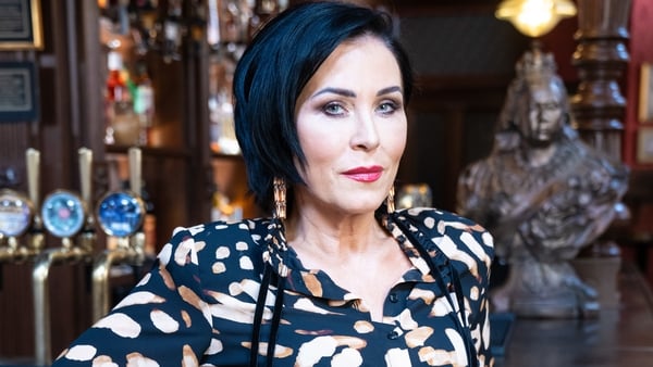 Kat (Jessie Wallace) as the landlady of the Queen Vic