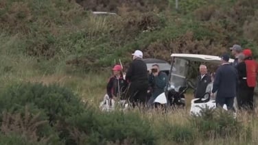 Trump playing golf at Turnberry resort
