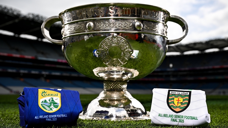 For the first time since 2010, both teams will wear their away strip