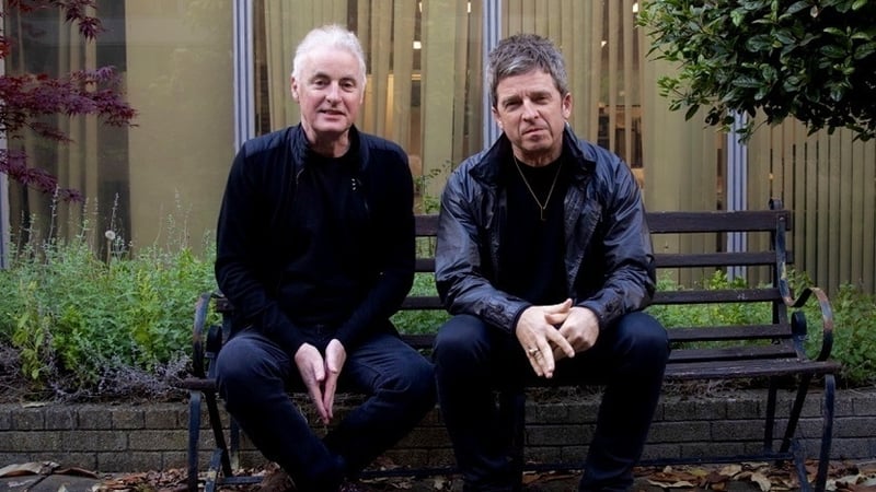 Dave Fanning with Noel Gallagher in the RTÉ Radio Centre