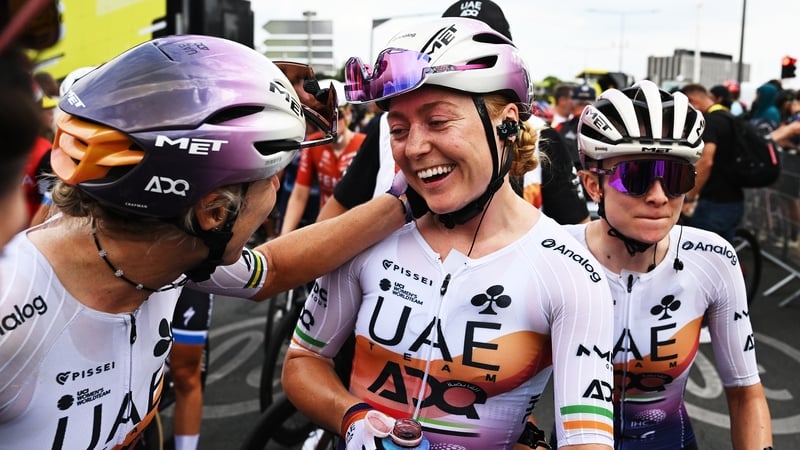 It was a day to remember for Lara Gillespie (centre)