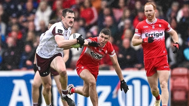 1 June 2025; Céin D'Arcy of Galway in action against Ciarán McFaul of Derry during the GAA Football All-Ireland Senior Championship Round 2 match between Derry and Galway at Celtic Park in Derry. Photo by Piaras Ó Mídheach/Sportsfile