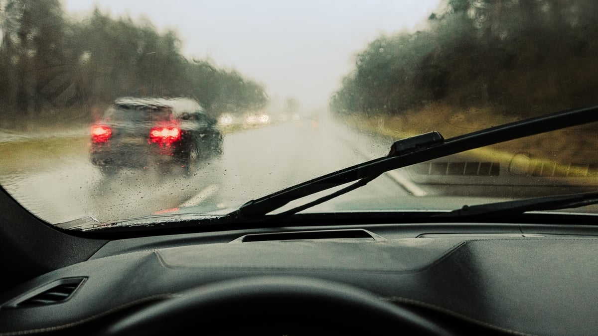 Do electric vehicles make people more carsick?