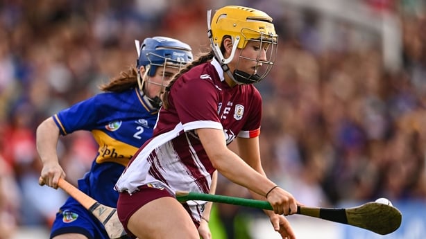 Caoimhe Kelly of Galway in action against Julieanne Bourke of Tipperary during the Glen Dimplex All-Ireland Camogie Senior Championship semi-final 