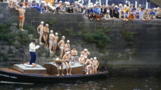 Swimmers take part in Dublin's Liffey Swim, 1980.