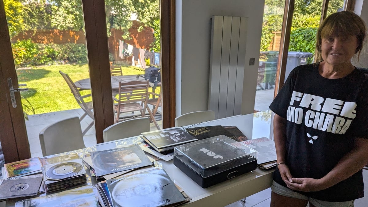 Extended Mix: Fiona Looney