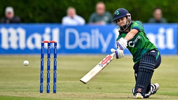6 August 2025; Ireland batter Amy Hunter during match one of the Women's T20 International Series between Ireland and Pakistan at Clontarf Cricket Club in Dublin. Photo by Sam Barnes/Sportsfile