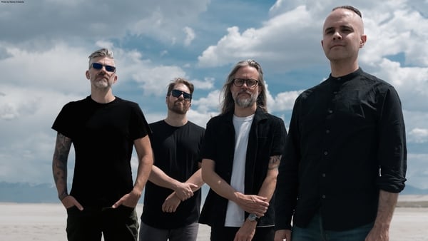 Landscape shot of heavy metal band between the buried and me