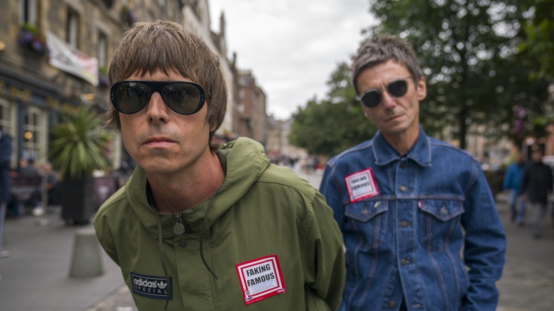 Lookalikes of Liam and Noel Gallagher get into character in The Grassmarket, Edinburgh, to promote artist Alison Jackson's Edinburgh Fringe Festival show, Alison Jackson's Celebrity Fake Takes. Photo credit: Jane Barlow/PA Wire