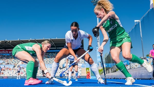 MONCHENGLADBACH - EuroHockey Championship 202506 Ireland v France (Pool A)Picture: Catherine Clot of France battles for the ball COPYRIGHT WORLDSPORTPICS EWOUT PAHUD DE MORTANGESNo archive allowed