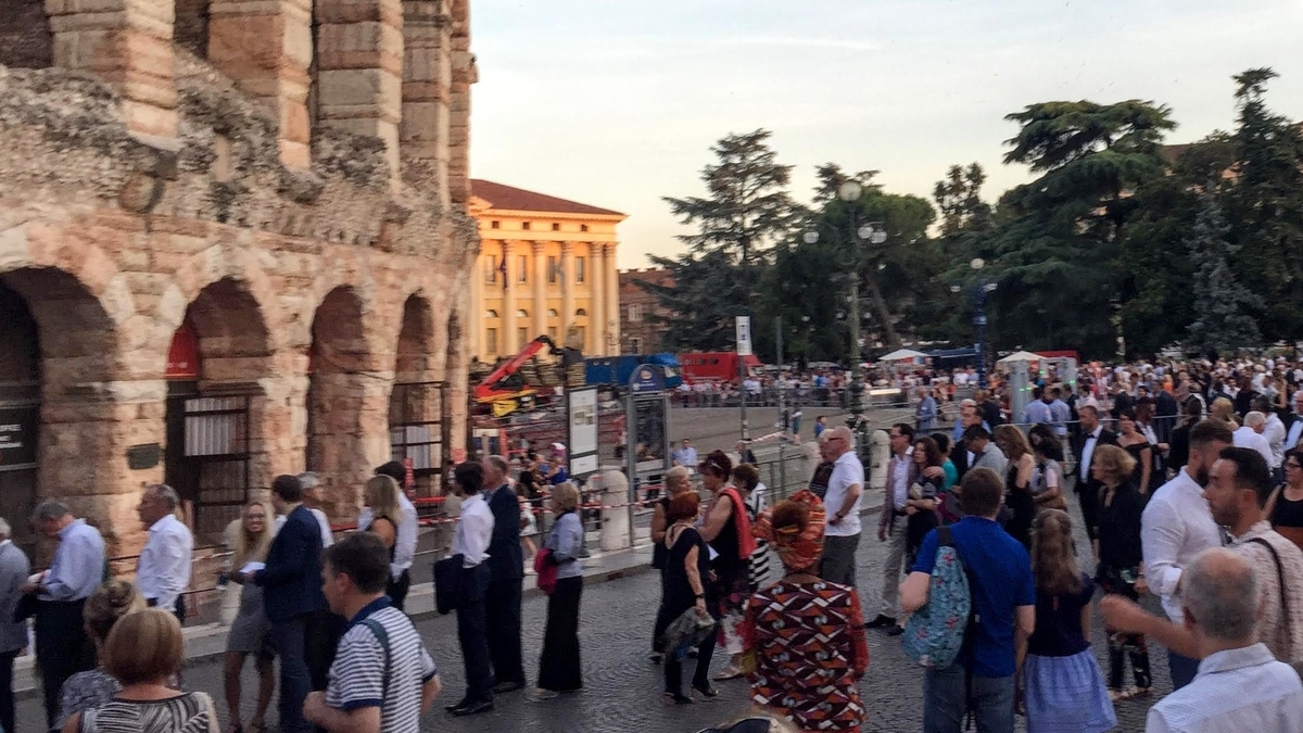   Intro - Live from Verona with Institute for Culture Travel