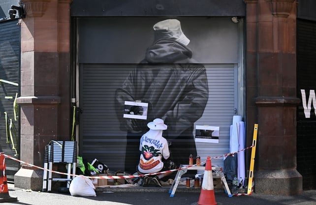 commissioned Oasis-themed mural