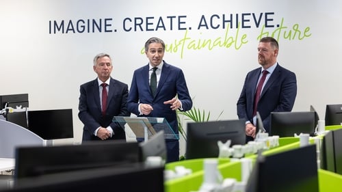Steve Preece, CEO of Egis in Ireland, Tánaiste Simon Harris and Andrew Doyle, Country Director for Transportation of Egis in Ireland