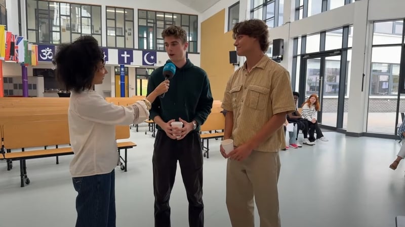 Saibh Downes speaks to the students of Maynooth Post Primary