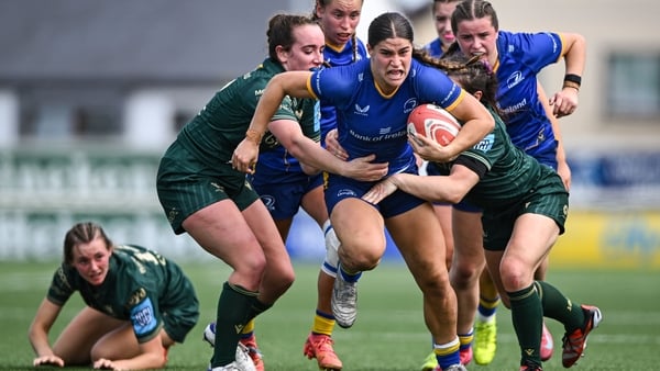 23 August 2025; Vicky Elmes Kinlan of Leinster in action against Connacht players Fódhla Ní Bhraonáin, left, and Orla Dixon during the Vodafone Women’s Interprovincial Championship Round 3 match between Connacht and Leinster at Dexcom Stadium in Galway. P