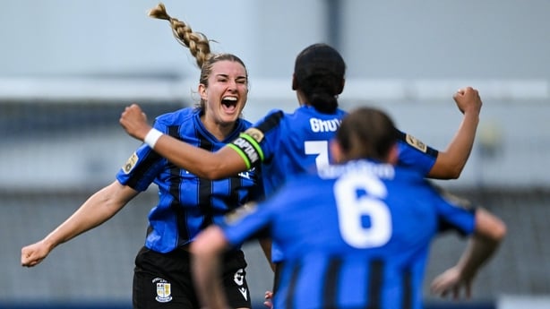 23 August 2025; Natalie McNally of Athlone Town celebrates after scoring her side's first goal during the SSE Airtricity Women's Premier Division match between Athlone Town and Shelbourne at Athlone Town Stadium in Westmeath. Photo by Shauna Clinton/Sportsfile