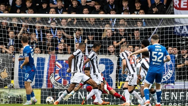 PAISLEY, SCOTLAND - AUGUST 24: Rangers' Findlay Curtis scores to make it 1-1 during a William Hill Premiership match between St Mirren and Rangers at the SMiSA Stadium, on August 24, 2025, in Paisley, Scotland. (Photo by Alan Harvey/SNS Group via Getty Im