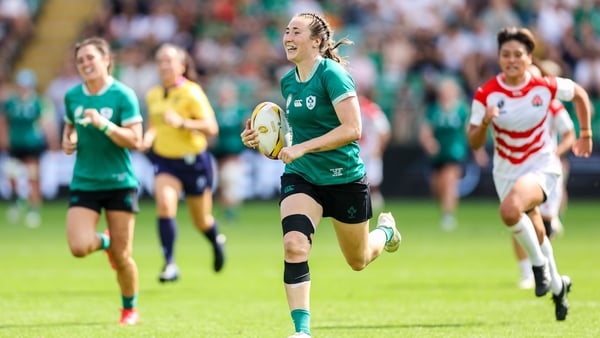 24 August 2025; Eve Higgins of Ireland makes a break on her way to scoring her side's fifth try during the Women's Rugby World Cup 2025 Pool C match between Ireland and Japan at Franklin's Gardens in Northampton, England. Photo by Harry Murphy/Sportsfile
