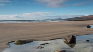 Caitríona Ní Mhaoineacháin, Oifigeach Óige Mhaigh Eo Thuaidh  show image