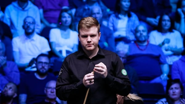 BRENTWOOD, ENGLAND - SEPTEMBER 16: Aaron Hill of Ireland chalks the cue in the first round match against Mark Selby of England on day 1 of 2024 BetVictor English Open at the Brentwood Leisure Centre on September 16, 2024 in Brentwood, England. (Photo by T