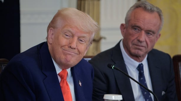 Donald trump pictured alongside robert f kennedy 