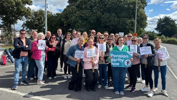A special school in Carlow has remained closed today after Special Needs Assistants (SNAs) refused to pass a picket placed at the school gates by its secretary.
