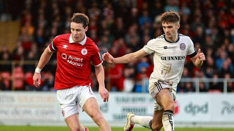 Will Fitzgerald of Sligo Rovers in action against Niall Morahan of Bohemians