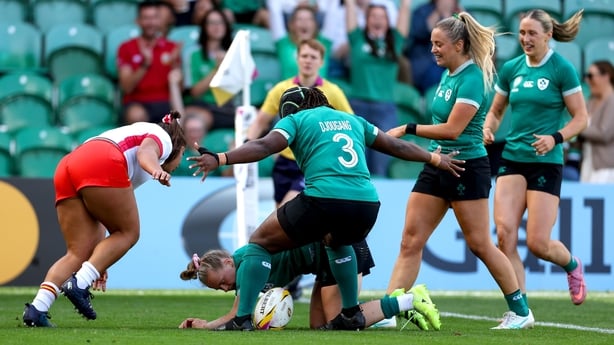 31 August 2025; Dannah O'Brien of Ireland scores her side's first try as team-mates Linda Djougang, Stacey Flood and Anna McGann rush to celebrate with her during the Women's Rugby World Cup 2025 Pool C match between Ireland and Spain at Franklin's Gardens in Northampton, England. Photo by Harry Mur