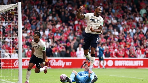 NOTTINGHAM, ENGLAND - AUGUST 31: Callum Wilson of West Ham United celebrates after Jarrod Bowen of West Ham United (not pictured) scores his team's first goal during the Premier League match between Nottingham Forest and West Ham United at City Ground on August 31, 2025 in Nottingham, England. (Phot
