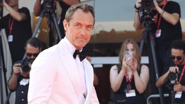 Jude Law attends the The Wizard of the Kremlin (Le Mage du Kremlin) red carpet during the 82nd Venice International Film Festival on 31 August, 2025 in Venice, Italy
