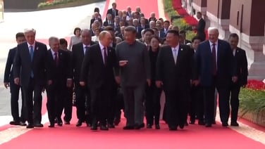 Mic picks up Putin and Xi discussing human immortality