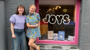 The joy of slow fashion: Déan nós nua show image