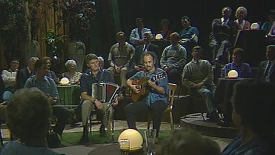 Séamus Begley and Steve Cooney (1990)