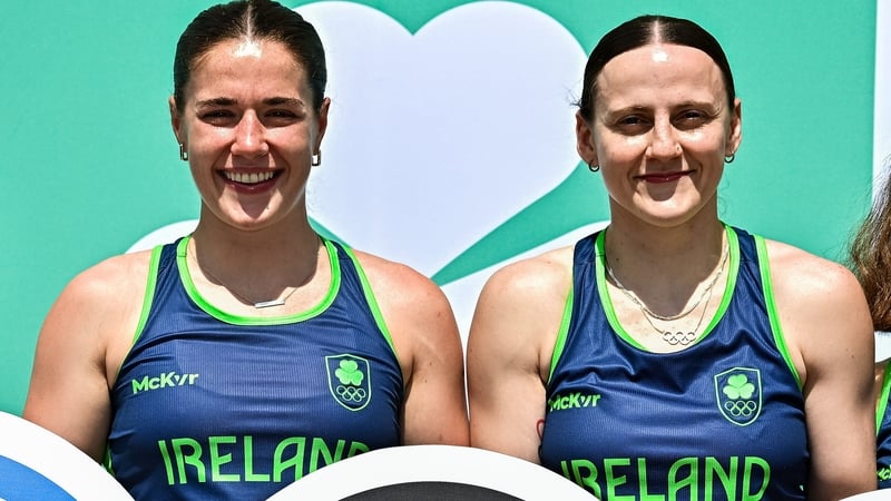 Grainne Walsh (L) and Michaela Walsh both advanced comfortably in Liverpool