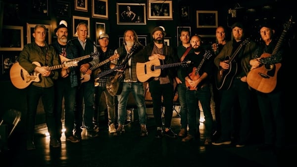 Landscape shot of Irish band white horse guitar club