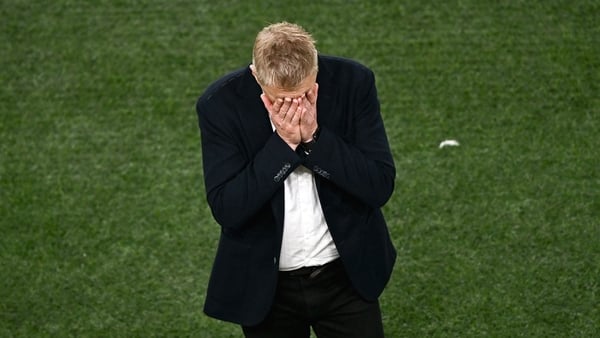 6 September 2025; Republic of Ireland head coach Heimir Hallgrimsson leaves the pitch at half-time during the FIFA World Cup 2026 Group F qualifying match between Republic of Ireland and Hungary at the Aviva Stadium in Dublin. Photo by Piaras Ó Mídheach/S