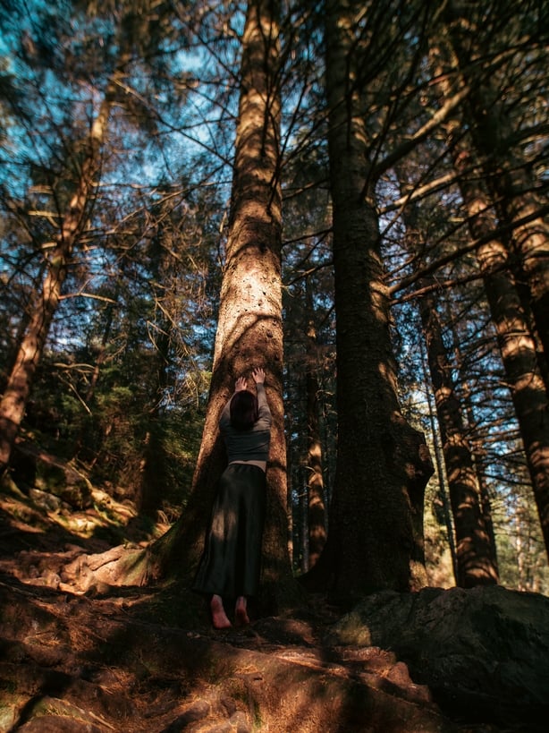 Portrait shot of Irish spoken word artist Caoimhe Weakliam