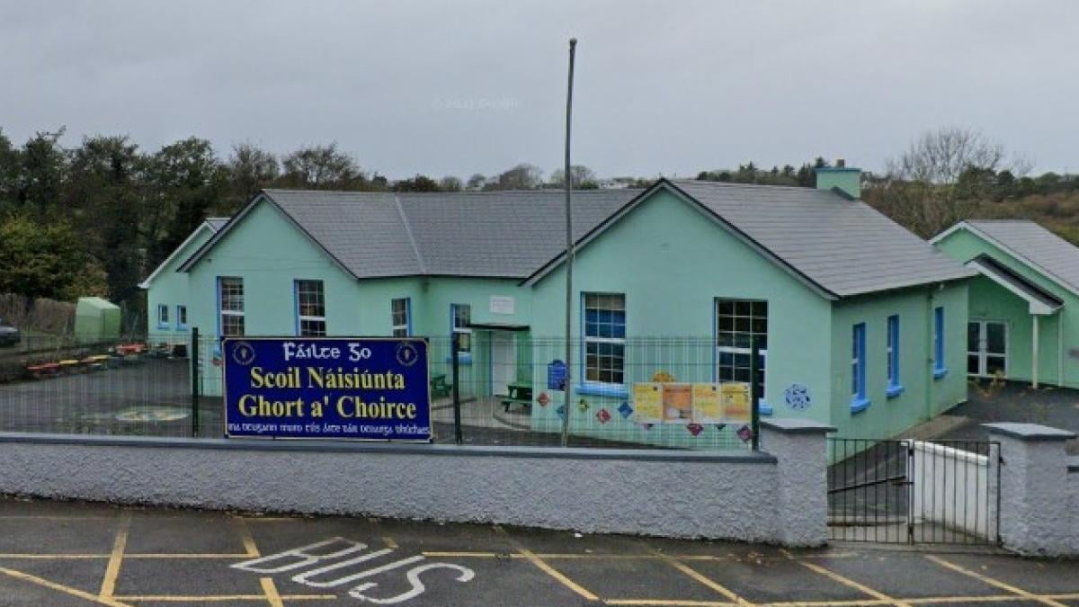 Patricia Uí Arlaigh príomhoide Scoil Náisiúnta Ghort a’Choirce.