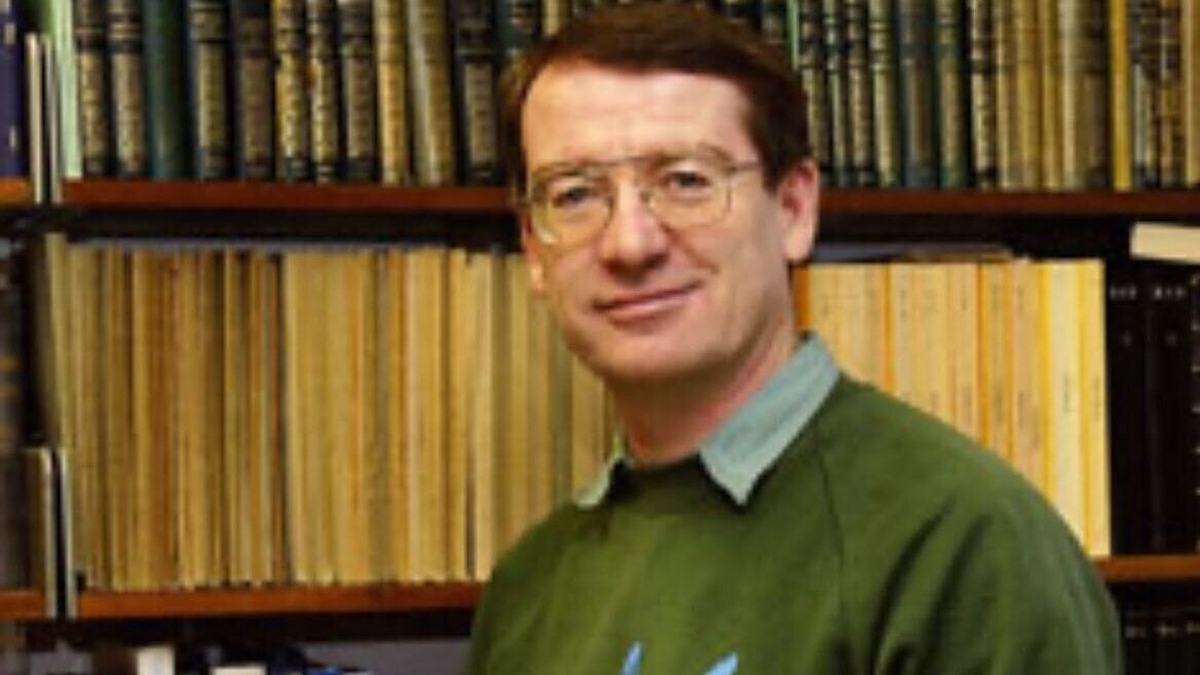 An tOllamh Dáibhí Ó Cróinín