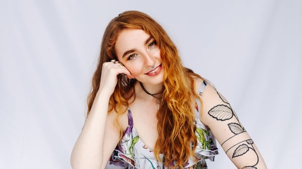 landscape shot of irish singer Eva Marie