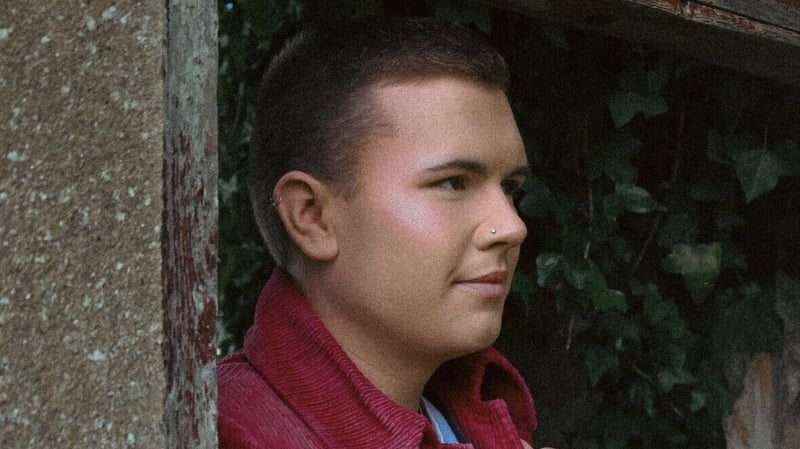 Rian: "I would describe my music as honest and true to who I am as my writing comes from the heart and stories I know well."