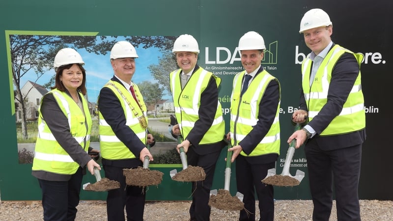 AnnMarie Farrelly, CEO of Fingal County Council, Cllr Tom O'Leary, Mayor of Fingal, Minister for Housing, Local Government and Heritage James Brown, Patrick Phelan, Managing Director Ireland of Ballymore and John Coleman, CEO of the Land Development Agenc