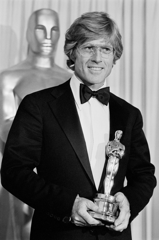 Robert Redford pictured in 1981 with his Oscar