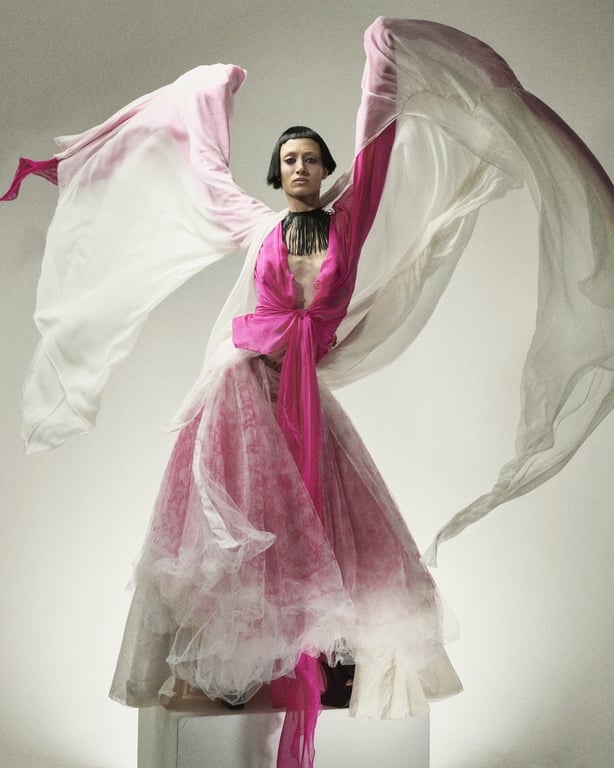 Model wearing Ayham Hassan