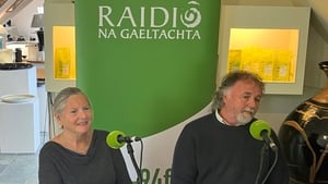 John Sheehy, Helen Ní Riordáin agus Róisín Barrett show image